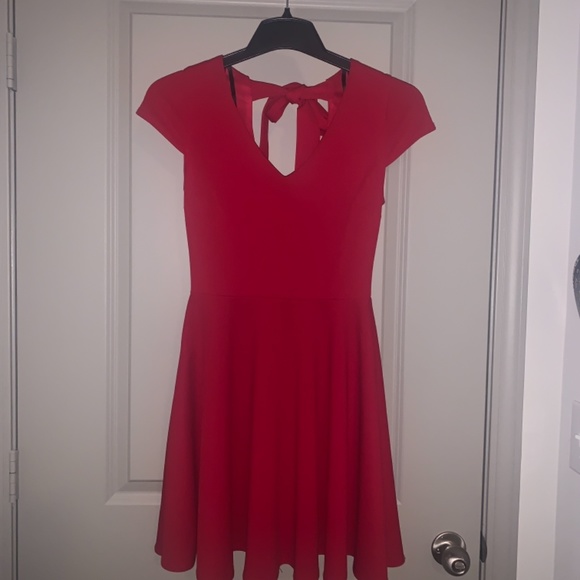 Red Dress - Picture 2 of 2